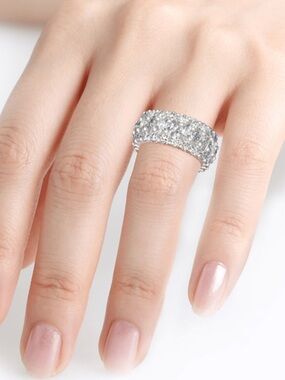 Jeulia Classic Oval and Round Cut Sterling Silver Eternity Ring